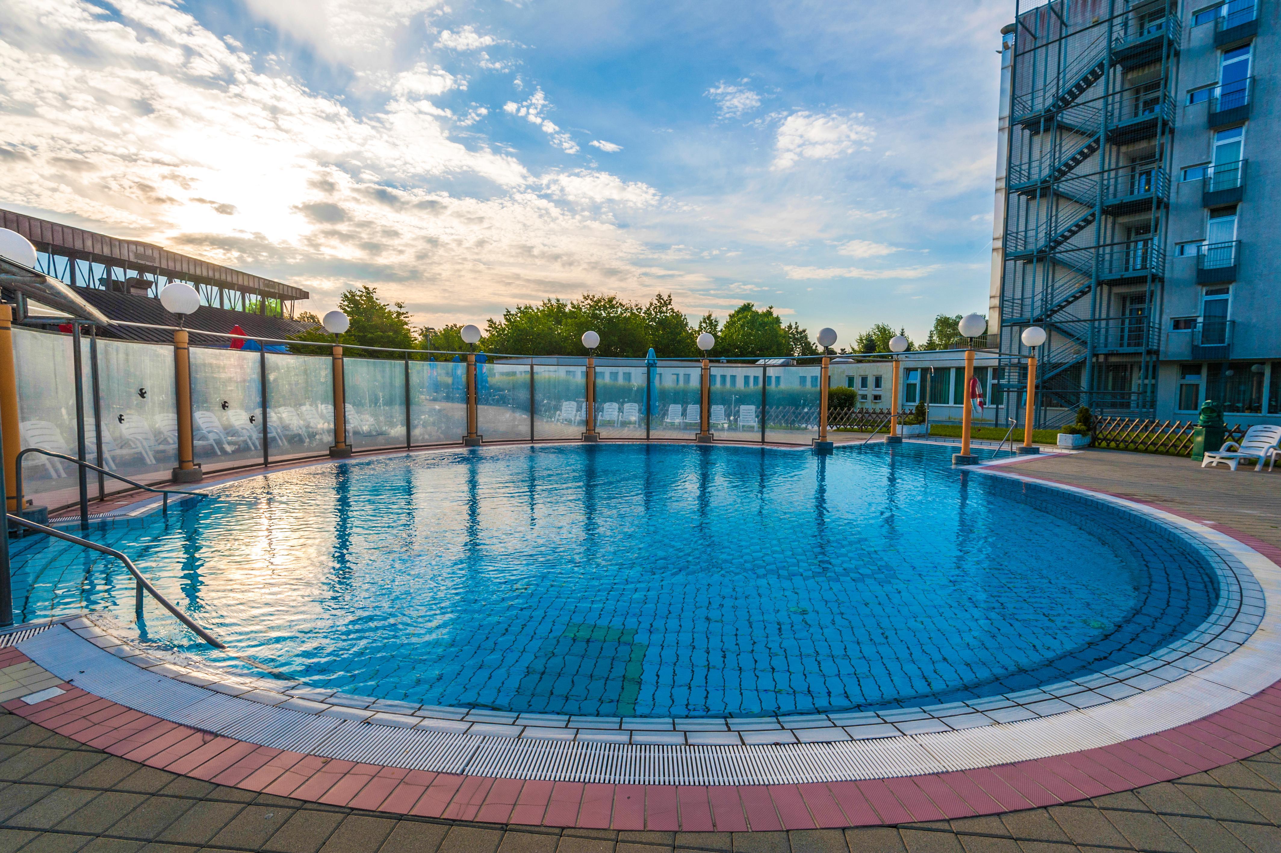 Hotel Izvir - Sava Hotels & Resorts 拉登齐 外观 照片